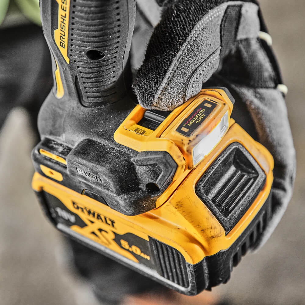 AKU BUŠILICA-ODVIJAČ DEWALT DCD800P2T-QW 18 V, 5,0 Ah, S BATERIJOM I PUNJAČEM